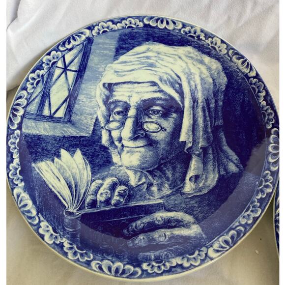 Bock Frères La Louvière Belgium Delft Blue Set of 2 – 12” Wall Plates Portraits - Picture 2 of 7